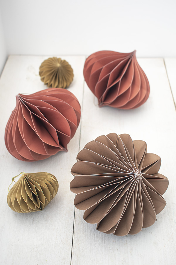 roestbruine decoratie roestbruine accessoires roestbruine kerstballen terracotta kerstversiering