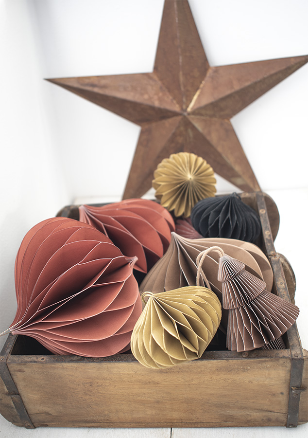 roestbruine decoratie roestbruine accessoires roestbruine kerstballen terracotta kerstversiering