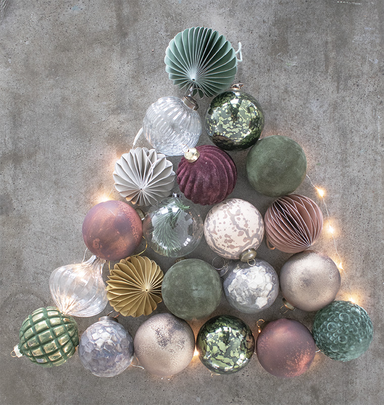 Papieren-ornamenten-kersthangers-papieren-kerstballen-honeycombs-kerstversiering-kerstboom-kerstdecoratie