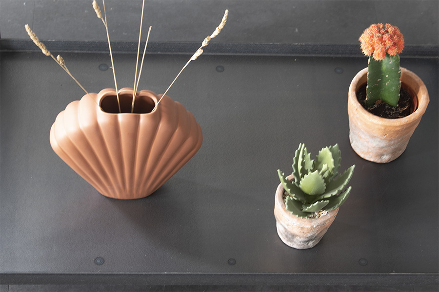 Terracotta-vaas-schelpenvaas-hk-living-vaas-hk-living-vazen