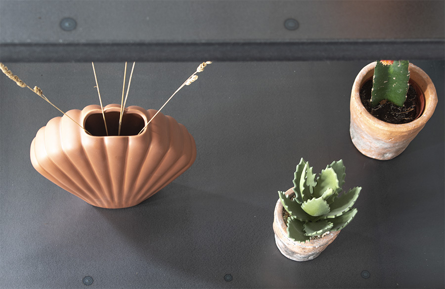 Terracotta-vaas-schelpenvaas-hk-living-vaas-hk-living-vazen