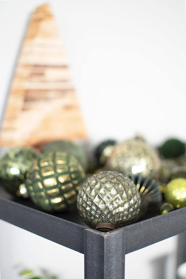 groene kerstversiering groene kerstballen kerstboom met groene kerstballen donkergroene kerstballen olijfgroene kerstballen kerstballen mintgroen mintgroene kerstballen bijzondere kerstballen glazen kerstballen vintage kerstballen papieren kerstballen 