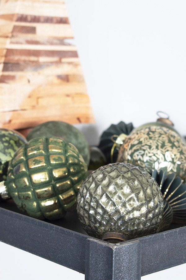 groene kerstversiering groene kerstballen kerstboom met groene kerstballen donkergroene kerstballen olijfgroene kerstballen kerstballen mintgroen mintgroene kerstballen bijzondere kerstballen glazen kerstballen vintage kerstballen papieren kerstballen 