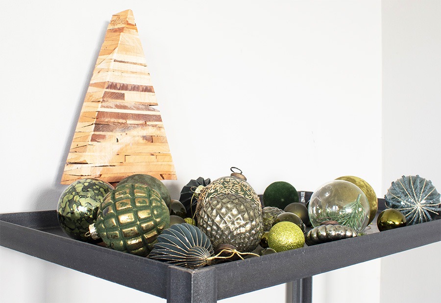 groene kerstversiering groene kerstballen kerstboom met groene kerstballen donkergroene kerstballen olijfgroene kerstballen kerstballen mintgroen mintgroene kerstballen bijzondere kerstballen glazen kerstballen vintage kerstballen papieren kerstballen 