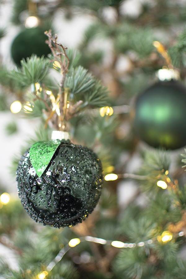 groene kerstballen groene kerstdecoratie groene kerstversiering kerstballen groen kerstboom met groene kerstballen groene kerstbal groene kerstslinger kerstversiering binnen kerstdecoratie 2020 kerstdecoratie 2021 kerstdecoratie 2022 luxe kerstdecoratie 