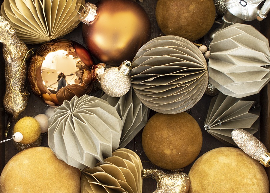 gouden kerst gouden kerstversiering gouden kerstboomversiering gouden kerstster gouden kerstslinger gouden kersthangers goudkleurige kerstversiering kerstster goud kerstballen zwart goud kerstballen rose goud kerstballen goud zwart kerstballen rood goud kerstballen groen goud goudkleurige kerstballen