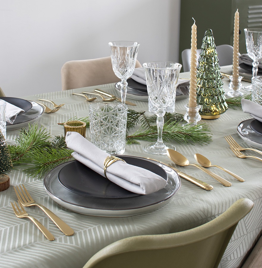 kersttafel kersttafel dekken tafel dekken kerst kersttafel decoratie kersttafel zwart goud kersttafel goud originele kersttafel kersttafel versiering kersttafel 2020 kersttafel groen