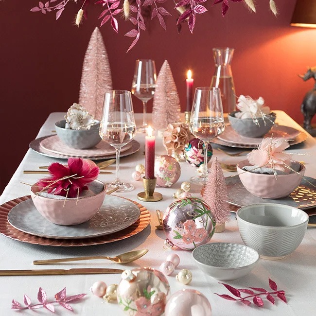 kersttafel kersttafel dekken tafel dekken kerst kersttafel decoratie kerst tafel kersttafel 2020 kersttafel 2021 kersttafel zwart goud kersttafel decoratie kersttafel goud kersttafel versiering kerst tafel versiering originele kersttafel