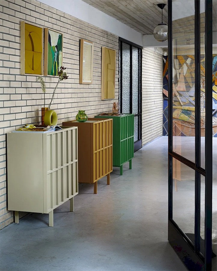 hkliving kast hk living kast hk living dressoir kast hk living hk living kasten hkliving retro kast tv meubel hk living hk living tv kast groene kast groen dressoir olijfgroene kast opbergkast groen groene kast woonkamer 