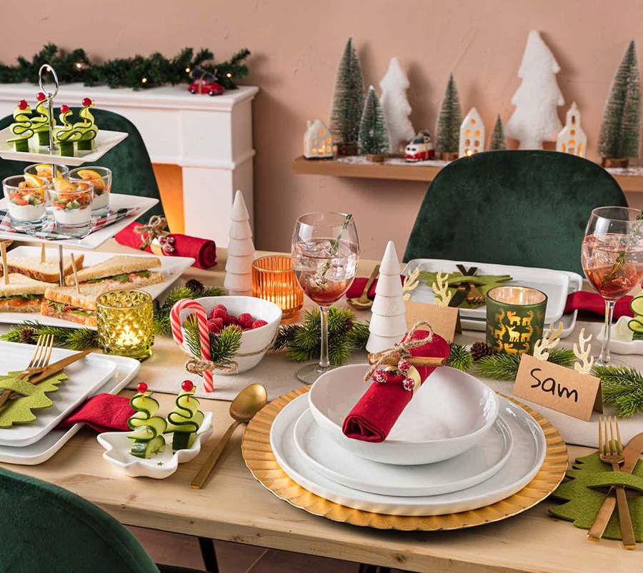 kersttafel kersttafel dekken tafel dekken kerst kersttafel decoratie kerst tafel kersttafel 2020 kersttafel 2021 kersttafel 2022 gedekte kersttafel 
kerst tafel decoratie kersttafel goud mooi gedekte kersttafel tafel versiering kerst kersttafel versiering kerst tafel versiering kersttafel dekken voorbeelden 
originele kersttafel 