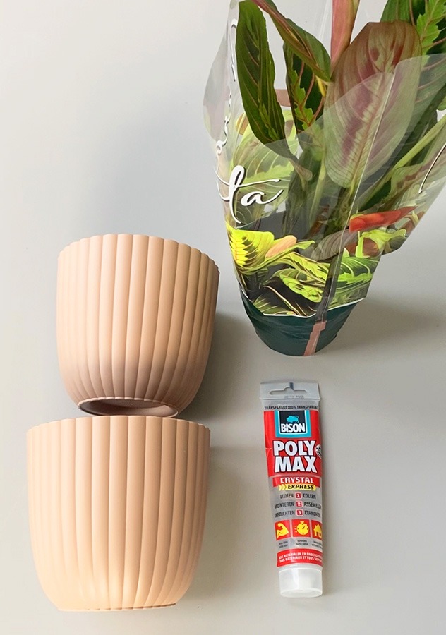  diy bloempot dubbele bloempot zelf grote bloempot maken eigen bloempot maken hoge bloempot hoge bloempot binnen hoge bloempot buiten hoge plantenpot hoge plantenbak binnen plantenpot hoog hoge pot binnen terracotta bloempot roze bloempot terracotta bloempot action 